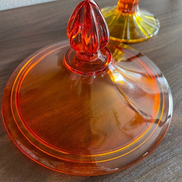 LE Smith Flame Amberina Candy Dish Apothecary Glass Jar with Lid Cadmium… - Picture 5 of 11
